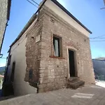 Couette-café Casa Vacanze Faeto 3*